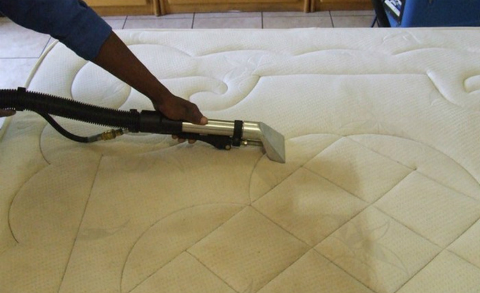 how to clean mattress stains